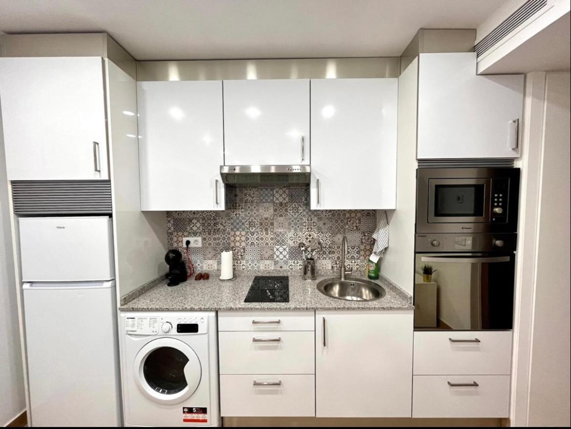 Maximilian Dreams Apartment Madrid Bagian luar foto